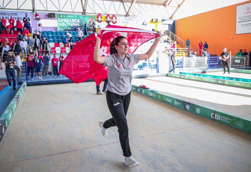 Milli bocceci Eda Sayak'tan altın madalya 7